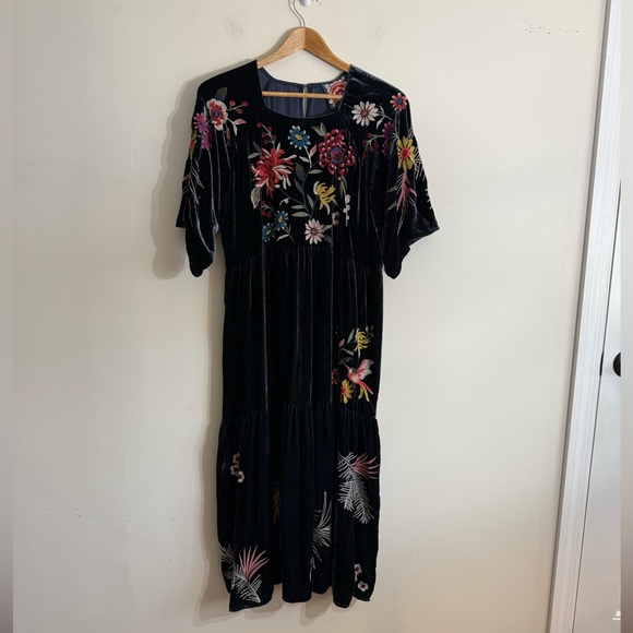 Johnny Was Tiarei Velvet Regan Dress large floral embroidered - Picture 6 of 17